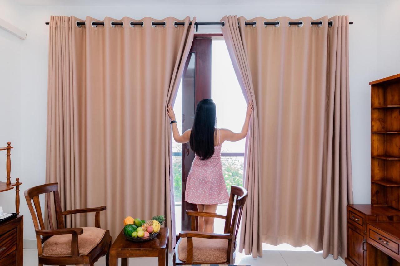 Centhara Beach Weligama Hotel ภายนอก รูปภาพ