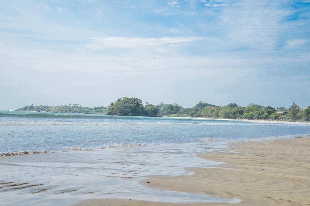 Centhara Beach Weligama Hotel ภายนอก รูปภาพ